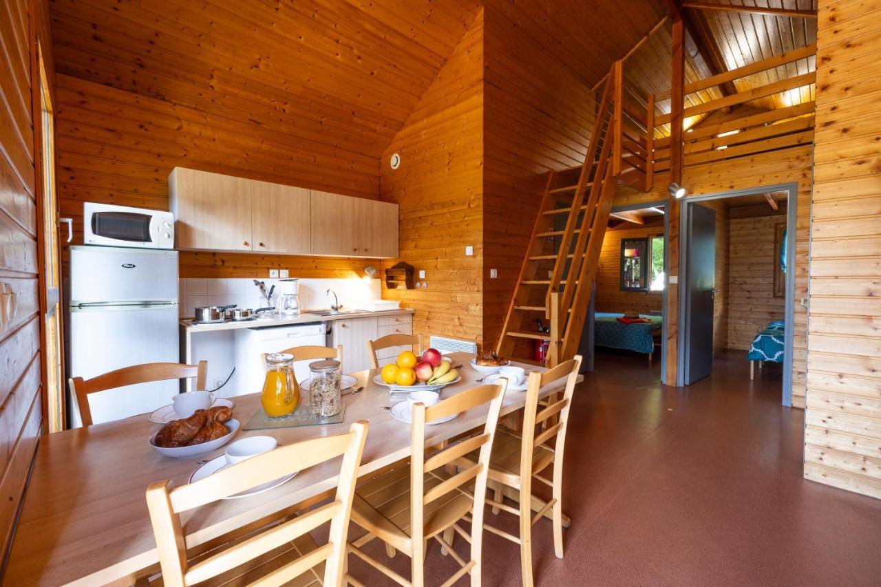 Camping Le Lac Des Sapins Cublize エクステリア 写真